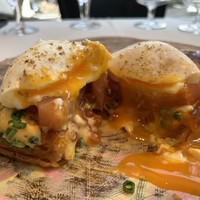 レストラン アルティザン（restaurant Artisan） - 45度で1時間焼いたサーモン「ニューヨークの朝食」1,800円の断面