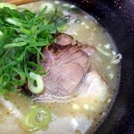 丸徳ラーメン - ニンニクラーメン （￥650）