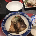 橋津屋 - タイのお頭あら炊き