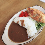 錫杖湖水荘レストラン湖水 - ダムカレー 津餃子のせ 800円