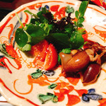 鳥田中 - 桜チップで燻製した富山県産ホタルイカとクレソンサラダ