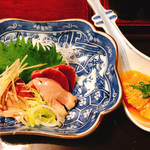 鳥田中 - 湯引きの盛り合わせ