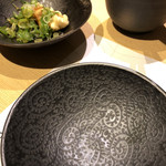 御料理 うえの - 食器にもこだわっており、いつもモダンで素敵なお皿を愛でるのが癖になってます(о´∀`о)