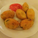 Solmar Restaurant - 炸馬介休球（半打）（バカリャウのコロッケ6個）