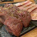 炭火焼ホルモン ぐう - 