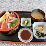 Matsuya Sushi - ちらし寿司　750円