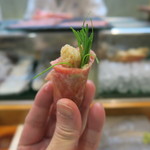 寿司栄 - 大トロ巻き