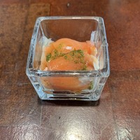 凛庭 - 先付(サーモンのマリネ)