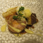 リストランテ サクラ - ホロホロ鳥　フランス産ホワイトアスパラガス　フォアグラ　ポーチドエッグ