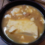 もつ焼き じんちゃん - 特製煮込み豆腐（’11/11）