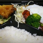 ランチタイム - チキンハンバーグのトマト煮