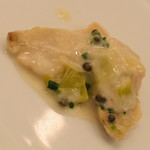 インペリアルバイキング サール - 土日祝日ディナー（８，７００円＋サービス料１０％）の『スズキのヴァプール　ポロネギのエチュベ』２０１９年３月