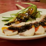 五修堂 - ゆで豚のニンニクソース掛け(670円)です。