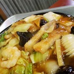 醤油屋本店・別館 おとん食堂 - カツ発見。