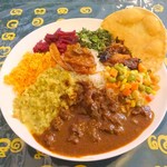 ロイヤルグリーン レストランアンドバー - 日替わりマトンカレー ※この日はビーツ入り