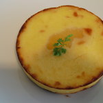 トゥールブランシュ - 料理写真:リンゴのチーズタルト。フランス産のクリームチーズ使用