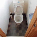 源丸 - 清潔なトイレ