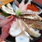 鯛喜 - 海鮮丼クルリンパ