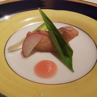 アピシウス - アミューズブーシュ。クエのエスカベッシュ