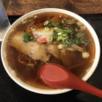 更科 - 熱々の中華そば