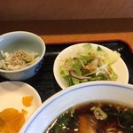 マルナカ中国麺飯食堂 - 小鉢 ミニサラダ