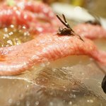 本気焼肉 肉とめし 肉寿司 - 