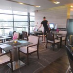 EXECUTIVE LOUNGE  - ２