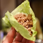 廣東料理 水蓮月 - 名物・ミンチのレタス包み…ヤマトポーク使用