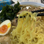 ラーメン 前田家 - 麺リフト