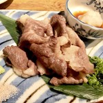 魚籠 - 和牛コウネの炙り900円