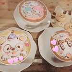 Latte heart cafe - 3度目の訪問。キキララとダッフィー、
      クレヨンしんちゃんとシロのラテアート＊