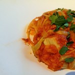 THE KAWABUN NAGOYA - 生の桜海老をじっくり炒めて風味が溶け込むトマトソースに、柔らかい春キャベツの甘味がマッチ