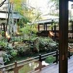 THE KAWABUN NAGOYA - 江戸時代にタイムスリップしたような、400年の歴史を感じる日本庭園には、竹林や池など本格的