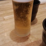 かつ信 - グラスビール(300円）