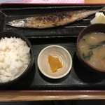 Totogura Nemuro - サンマ塩焼き定食