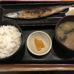 Totogura Nemuro - トップフォト サンマ塩焼き定食