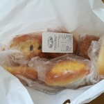 パン工房 ぴぃぷる - 袋の中