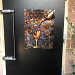 トゥ・ラ・ジョア - この扉の中はワインセラー
      中を特別に見せていただきましたが
      なんと！約4000本もあるそうです
      コレクションは2階にも！
      