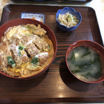 とん喜 - 料理写真:かつ丼定食全景