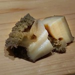 鮨 尚充 - 鮑（津軽海峡）・・柔らかく美味。