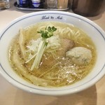 あお木 - 白醤油らぁめん（白）