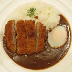 洋食 ヨシミ - 厚切りヒレカツカレーのアップ