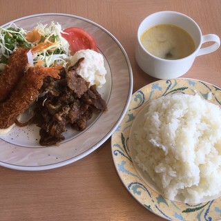 合同庁舎1号館 喫茶室ビューテラス_0