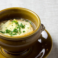 トラディショナルオニオンスープ