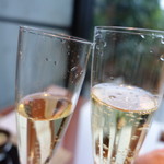 シャンパンで乾杯