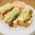 珈琲家比呂野 - 生姜焼きサンド