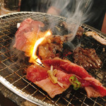 Shichirin Yakiniku Anan - とりあえず焼く