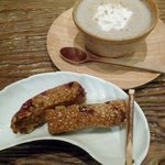 素夢子 古茶家 - 薬飯（ヤッパ）と黒胡麻シェイク