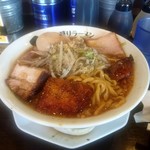 ガツ盛りラーメン みちる屋 - ブッタマ【小】ヤサイ少な目、ロース1枚は満足カードでサービスしてもろた