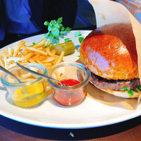 ワカヌイ グリル ダイニング バー 東京 - 